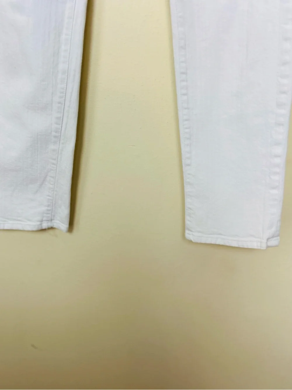 Joe's Jeans Straight Leg Jeans in White Sz W-28